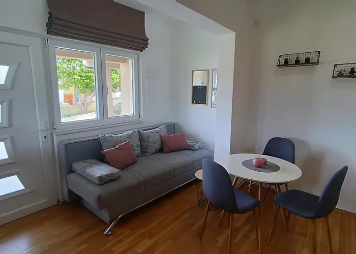 Διαμέρισμα Jardin, Ideal For A Quiet Getaway, Dalmatia Ražanac